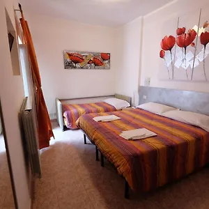 https://albergo-costa.hotelitalianriviera.com